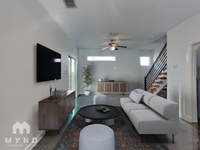 Foto del edificio - 118 E Myrtle St