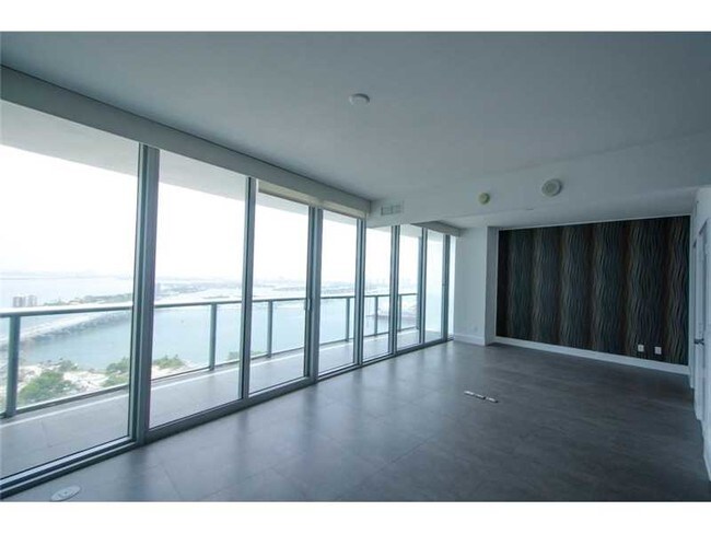 Foto del edificio - 888 Biscayne Blvd