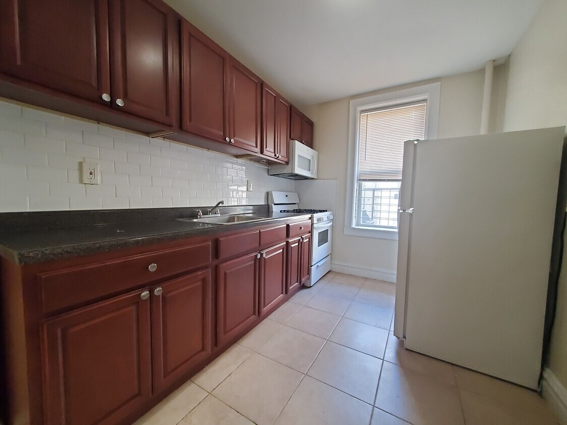 115 Fairview Ave Unit 55 - 113 Fairview Ave
