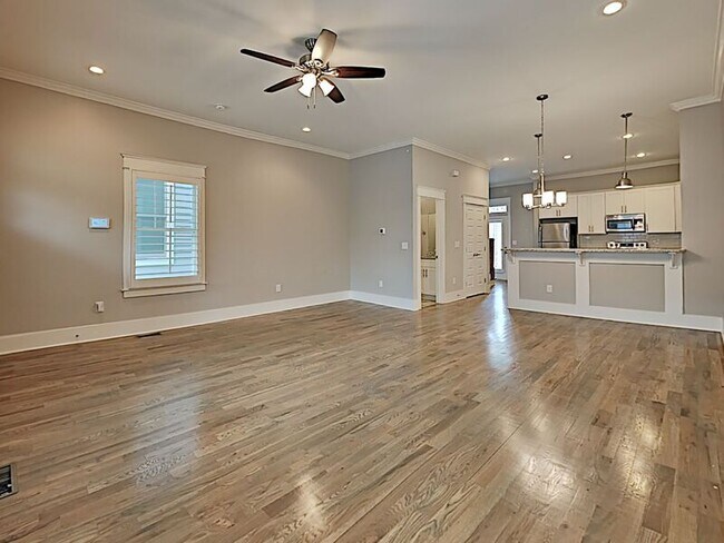 Foto del edificio - 2302 Batavia St