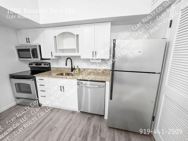 Building Photo - 1008 Navaho Dr