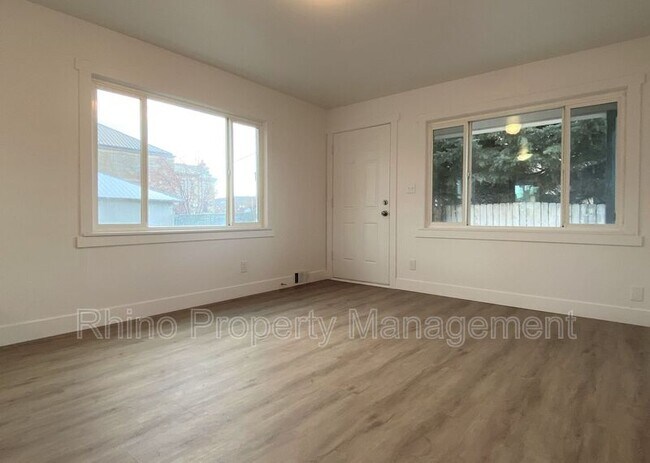 Foto del edificio - 28 100 N