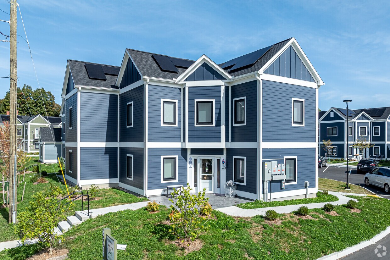 Building Photo - 23 Laurel St