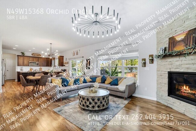 Foto del edificio - Stunning 5 Bedroom Single Family Home