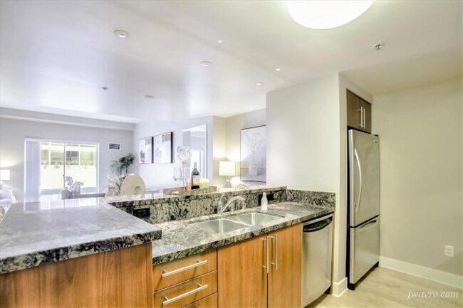 Foto del edificio - 2 bedroom in San Francisco CA 94105