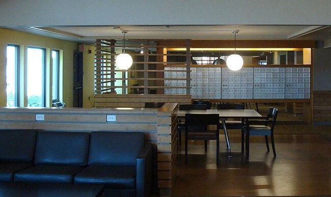 Foto del edificio - 1000 Myers Ave
