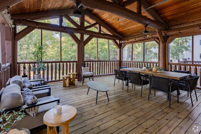 Screened-In Porch - Birchwood Apartments