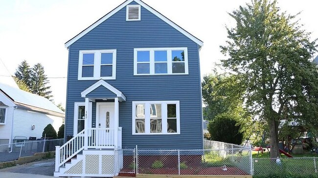 Building Photo - 147 Springvale Ave