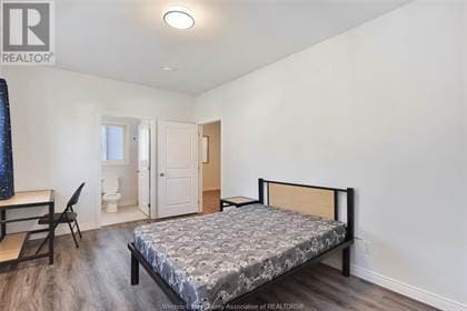 Building Photo - 447 Campbell Ave