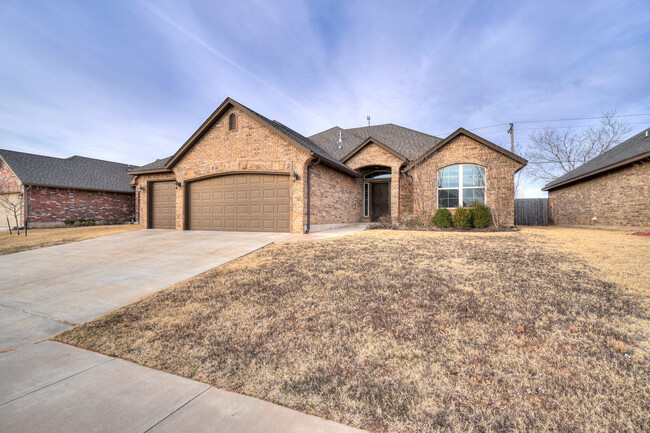 Building Photo - 3409 Canton Trail Yukon Ok. Mustang School...