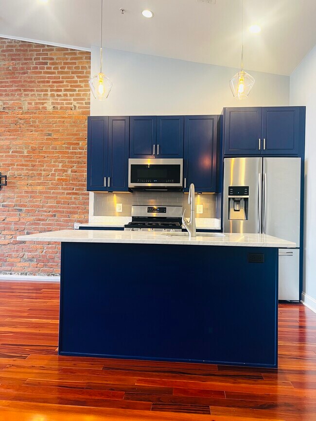 Foto del edificio - 64 W St NW