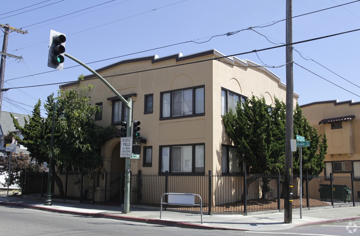 Foto principal - 2300-2306 Fruitvale Ave