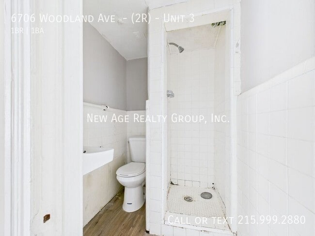 Foto del edificio - 6706 Woodland Ave