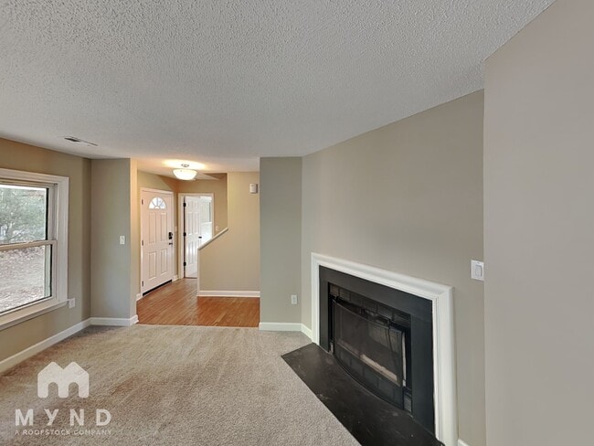 Building Photo - 3203 Whitaker Ct NW