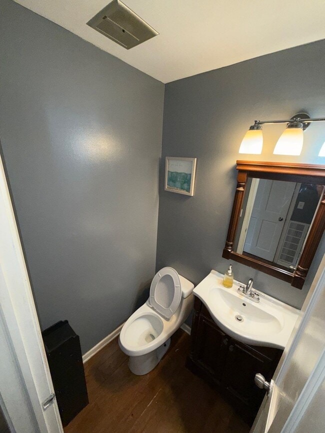 Building Photo - 1722 Nixon Ct