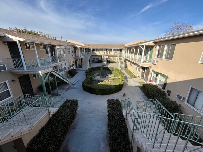 Foto del edificio - Victory Plaza Apartments