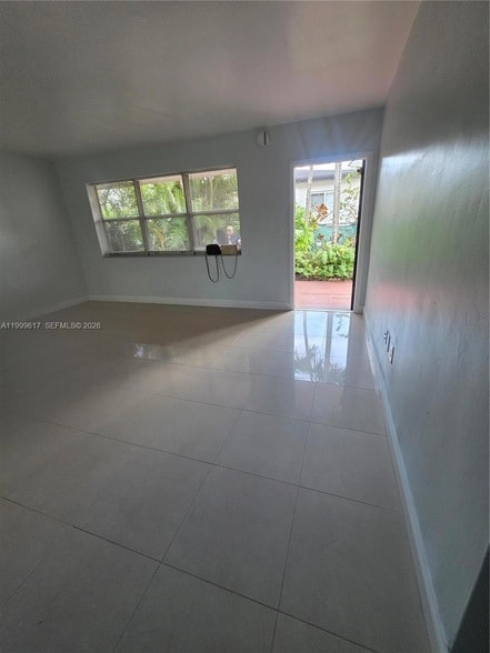 Foto del edificio - 2834 SW 37th Ave