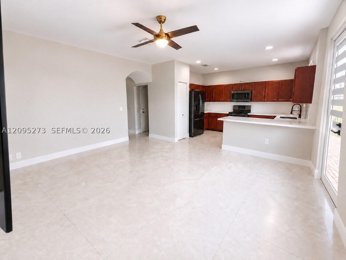 Building Photo - 14753 SW 25th St