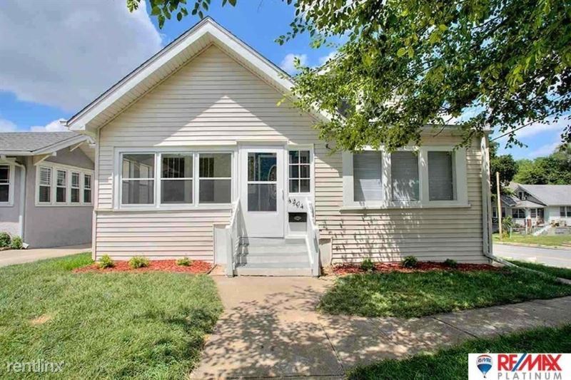 Primary Photo - 4 br, 2 bath House - 4204 Pacific St