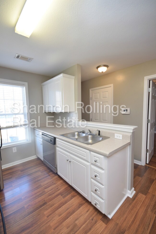 Building Photo - 146 Bentley Dr