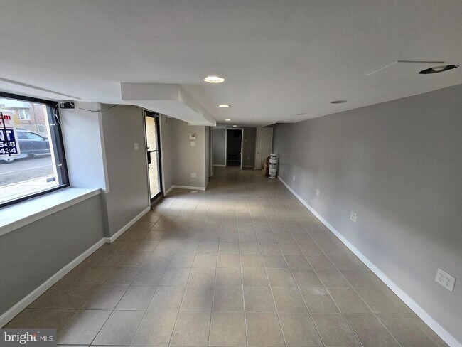 Foto del edificio - 5901 Colgate St