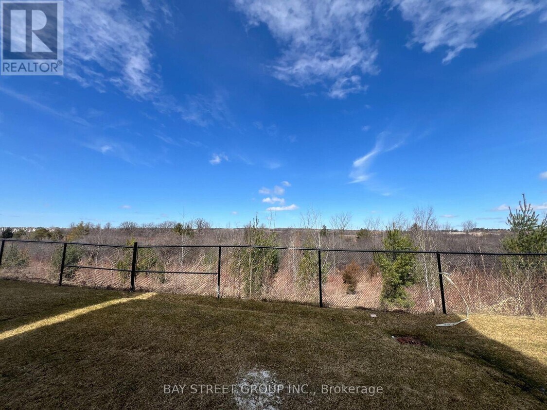 Photo principale - 132 Hartney Dr