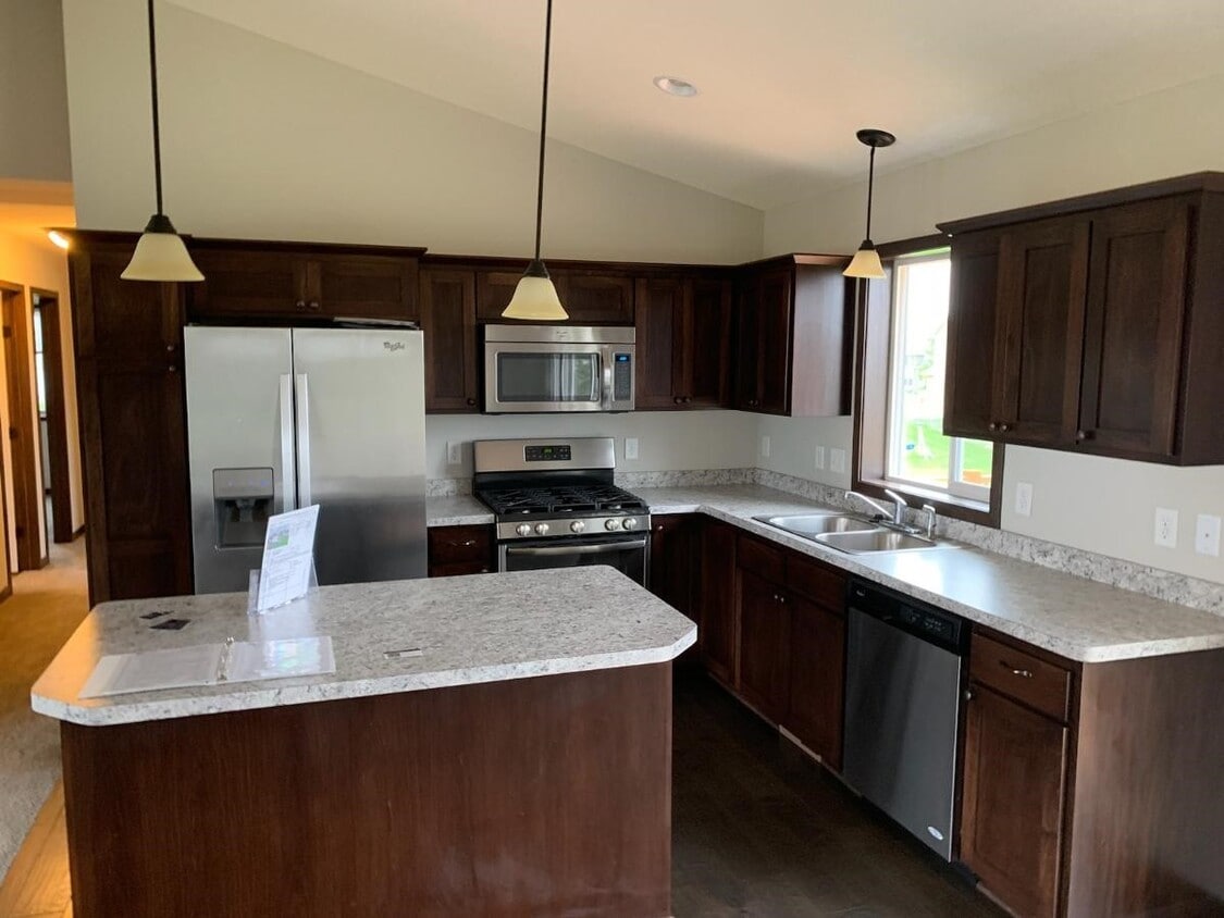 4392 89th St NE, Monticello, MN 55362 House Rental in Monticello, MN