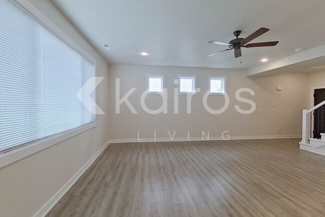 Building Photo - 6918 Bluebell Ct