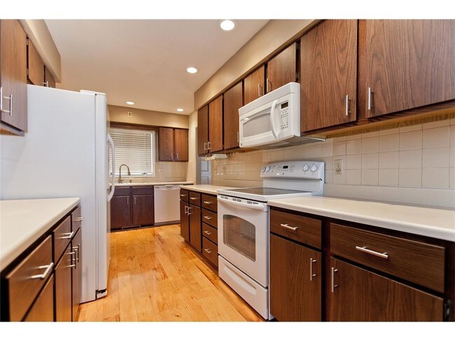 Foto del edificio - 2720 28th Ave