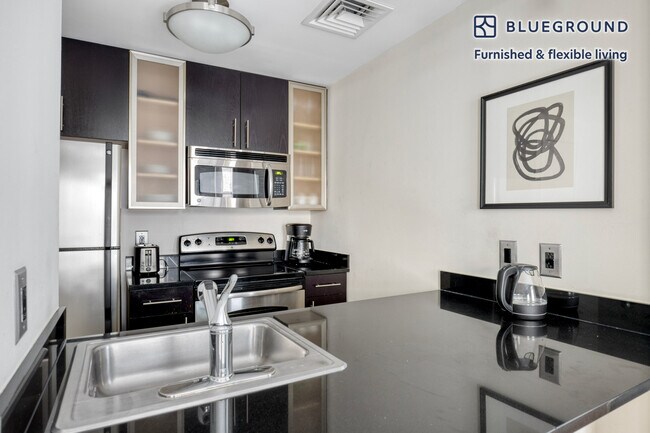 Foto del edificio - 733 15th St NW