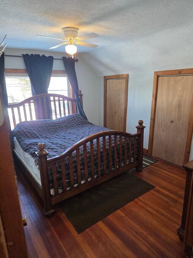 Bedroom 2 - 1104 Tacoma St