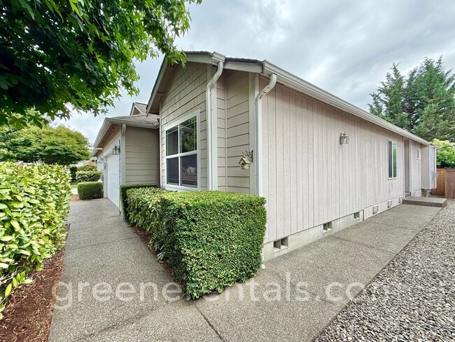 Building Photo - 3BR 2BA Rambler in Olympia off Boulevard Rd