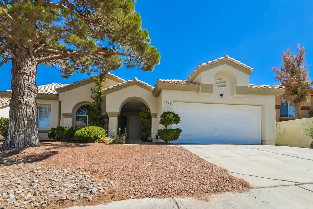 Foto principal - 1016 Armillaria St