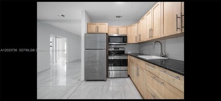 Building Photo - 529 NW 42nd St
