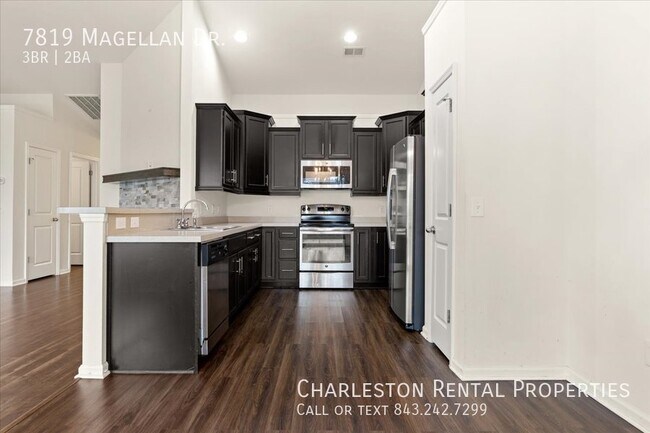 Building Photo - 7819 Magellan Dr