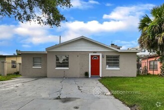 Building Photo - 4214 Arch St