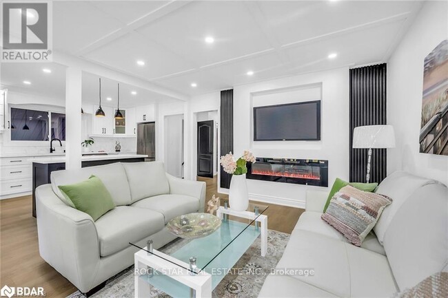 Building Photo - 170 Terrace Dr