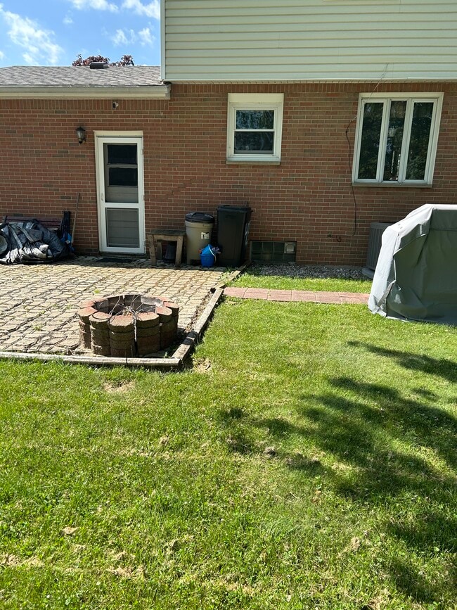 Foto del edificio - 45 Lancaster Ave