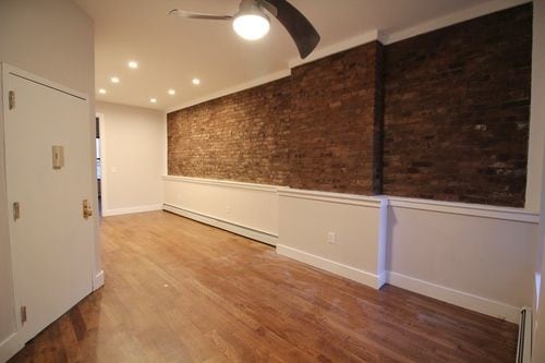 Building Photo - 1715 Bleecker St