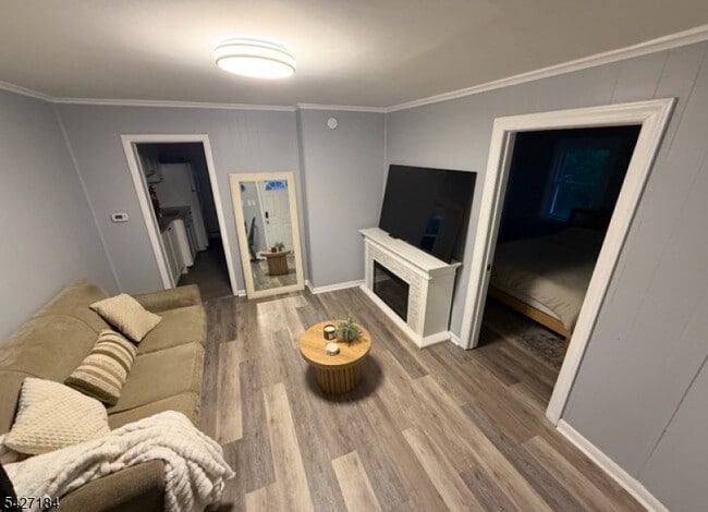 Building Photo - 2 Holloway Pl