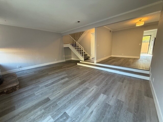 Foto del edificio - 21 Larkspur Ln
