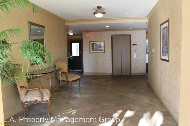 Building Photo - 4647 Vista Del Monte - 201 Vis