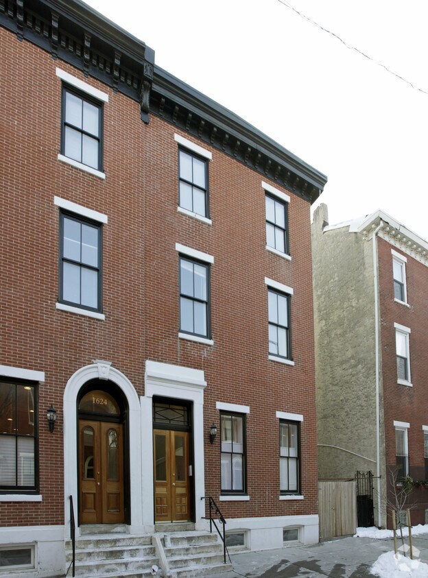 Building Photo - 1626 Mt Vernon St