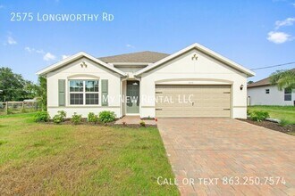 Building Photo - 2575 Longworthy Rd
