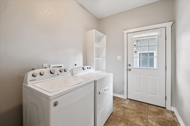 Foto del edificio - 738 E 28th St