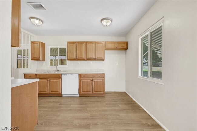 Foto del edificio - 625 National St