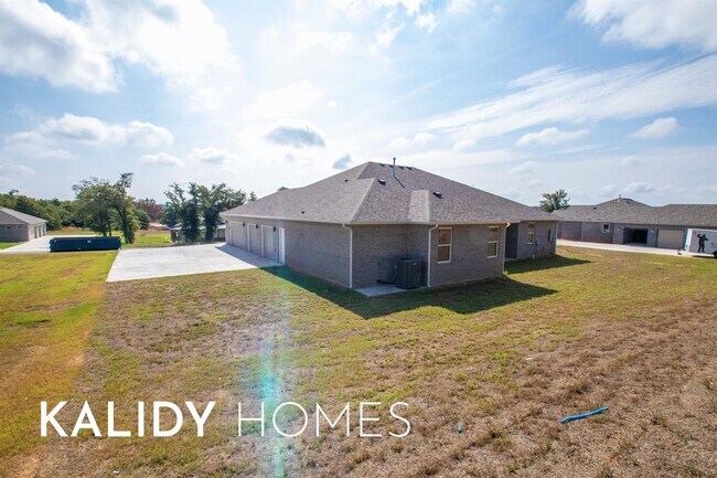 Building Photo - 1793 Kalidy Dr