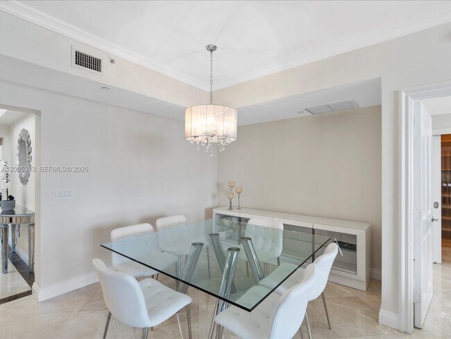 Foto del edificio - 17875 Collins Ave