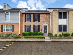 Building Photo - 1653 W Sam Houston Pkwy S