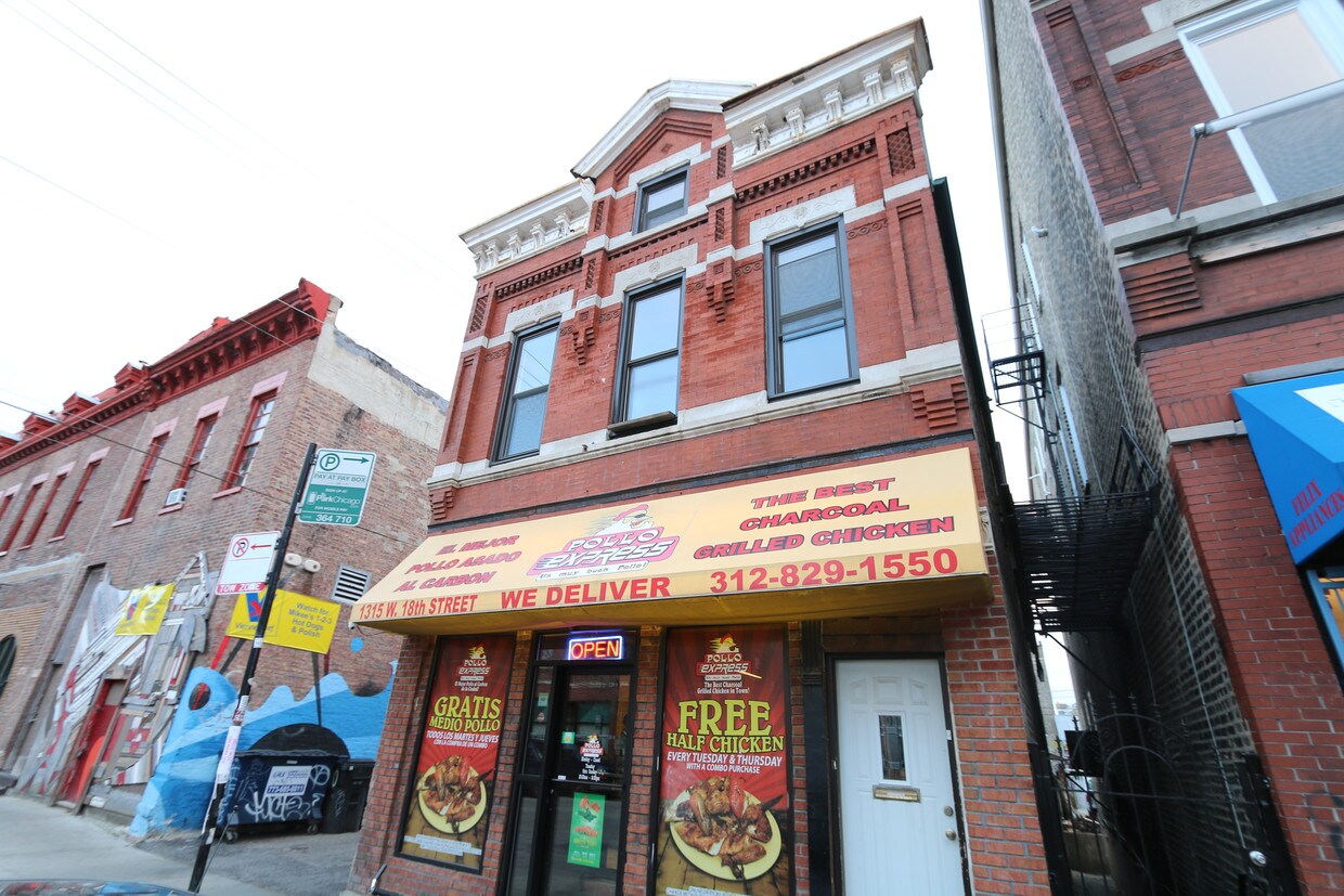 Primary Photo - 1315 W 18th St